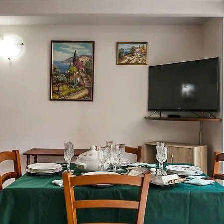 Central Apartment- Near The Cathedral *