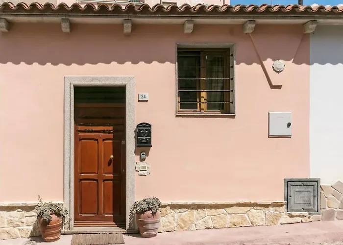 Apartment- Near The Cathedral オルビア